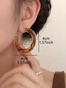 1 Pair Minimalist Personalized Chic Luxury French Retro High-End Resin Geometric Design Unique Hoop Earrings, Suitable For Daily, Vacation, Party Wear - Brown - View 6