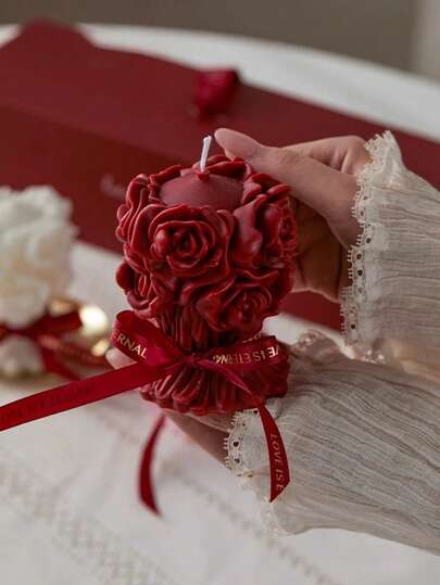 Heart-Shaped Rose Scented Candle, Valentine's Day Gift, Wedding Favor, Romantic Proposal Prop, Birthday Candle, Handmade Fragrance Candle, Long-Lasting Burn, Strong Aroma, Suitable For Wedding Decor, Proposal, Holidays, Parties, Home Decor, Perfect Gift For Women, Lover, Best Friend, Winter Gift, Cute Candle, Scented Candle, Candle Decor, Mother's Day, Graduation Season