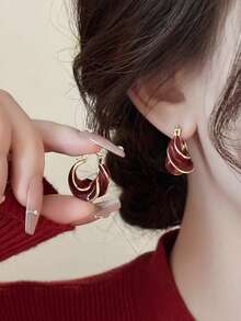 1 Pair Retro Minimalist Niche Geometric Twisted Unique Enamel Wine Red Drip Oil Design High-End Women Party Event Daily Versatile Holiday Wear Fashion Hoop Earrings - Burgundy - View 3