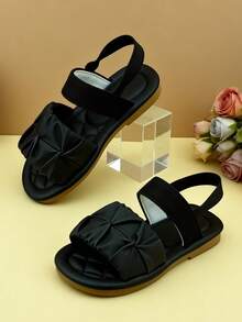 2026 Spring/Summer Limited Edition [3-12 Years Old Girls' Soft-Soled First Walking Shoes][Infant Toddler] Matte Black 3D Pleated Elastic Heel Strap Skin-Friendly Soft Lining Non-Slip Cushioned Soft Outsole Open Toe Elastic Heel Design Versatile Fashion Style [Children's Basic Sandals][Girls' Flat Fashion Shoes] Commute, Street, Afternoon Tea, Multi-Occasion Wear - Black - View 4