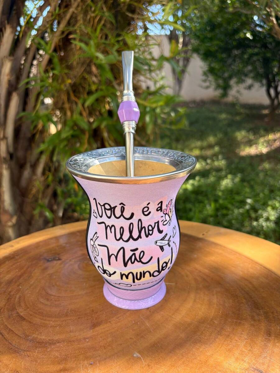 [SPECIAL MOTHER'S DAY] Chimarrão Kit: Fabric-Covered Gourd With Printed Stainless Steel Rim + Stainless Steel Stone Handle In Various Colors - Purple + Lilac Stone - View 1