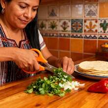 Potentes cortadores para barbacoa de cocina,Tijeras multiusos para alimentos domésticos de alta resistencia,Tijeras de cocina profesionales,ijeras de cocina de acero inoxidable para carne  Tijeras de cocina multiusos de acero inoxidable,  tijeras resistentes para uso doméstico para cortar verduras,  pescado, carne y huesos de pollo,  herramienta de corte versátil de cocina - Color aleatorio - Ver 10
