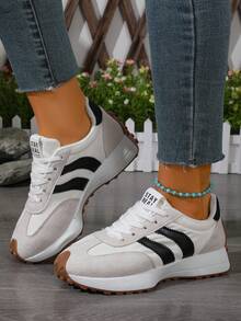 2026新款秋季女士休闲运动鞋，厚底多功能学生轻便防滑小白跑鞋 - 白色 - 查看 7