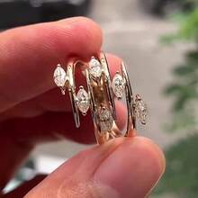 女士三排环绕式可叠戴交叉戒指，奢华18K镀金马眼形切割合成锆石复古派对戒指 - 金色 - 查看 1