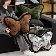 1pc Ancient And Luxurious Butterfly Shaped Embroidered Pillow, 23.62x15.75-Inch Decorative Pillow, Machine Washable, Suitable For Sofa, Living Room, Bedroom, And Office Decoration - 60*50cm - View 2