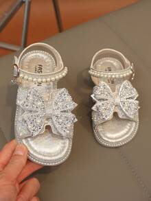 1 Pair Girls' Bow Sequin Sandals, Leather Hollow Out Summer Flat Rhinestone Hook And Loop Sandals, New Open Toe Cute Sweet Style Flat Shoes, Children Sandals, Outdoor Beach Sandals, Round Toe Casual, Dance, Wedding, Party Princess Shoes - Silver - View 9