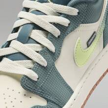 Zapatillas de baloncesto Air Jordan 1 Low SE (GS), IB7112-001 - verde menta - Ver 8