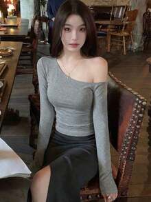 性感露肩修身长袖露脐上衣 - 灰色 - 查看 2