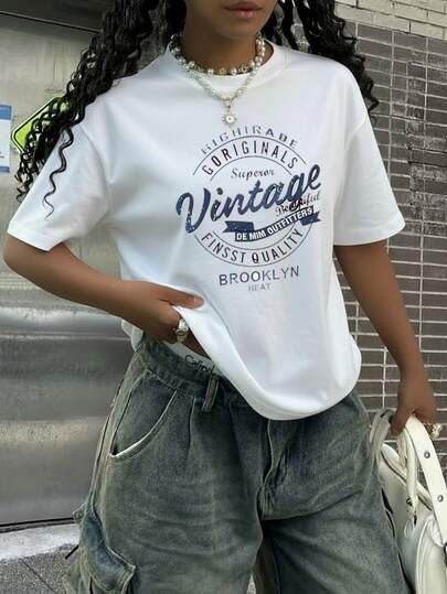 女士时尚字母印花圆领短袖T恤，适合日常穿着和户外活动