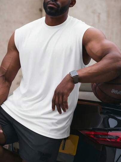 男士运动背心，男士健身服，健身男士，户外运动，舒适面料，透气吸汗，运动爱好者的必备单品