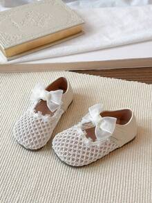 女婴/幼儿平底鞋，蝴蝶结镂空网眼凉鞋 - 米色 - 查看 1