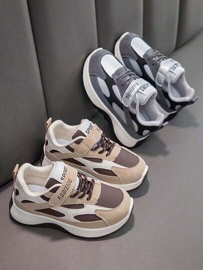 1双儿童软底防滑时尚休闲运动鞋，适合春秋季穿着