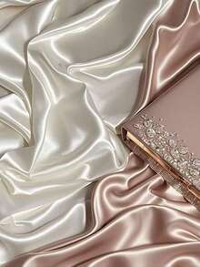 缎面摄影背景丝绸，光泽面料背景，适用于商品、工艺品、珠宝、化妆品、食品拍摄和平面摆拍 - 彩色 - 查看 2