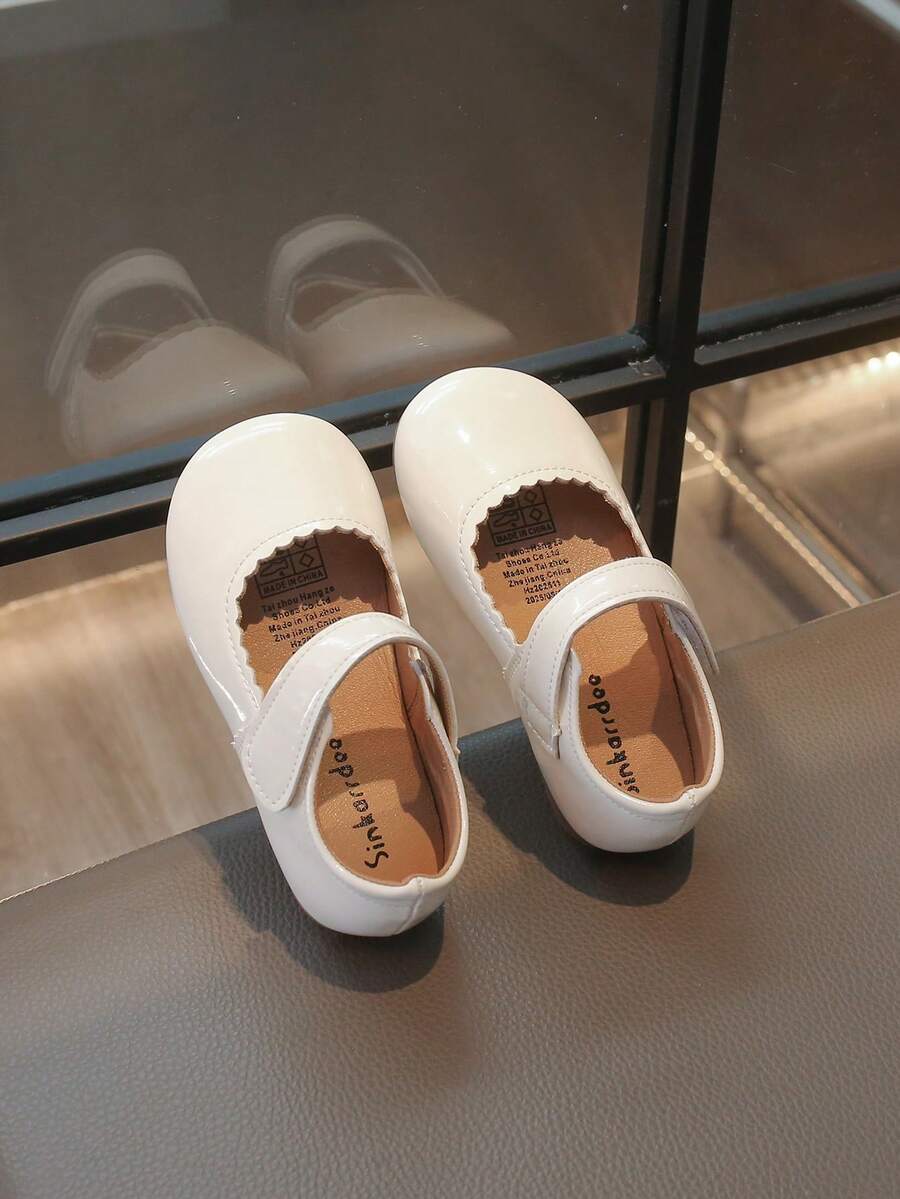 New Girls' Soft Bottom Non-Slip Flat Shoes, Casual Princess Shoes With Minimalist Hollow-Out Design