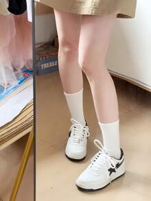 A BATHING APE 真皮经典舒适低帮时尚运动鞋，男女通用 - 黑與白 - 查看 3