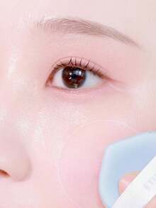 ETUDE 8g Oil Blotting Powder, Oil Control, Pore Covering, Creates Smooth Matte Skin, Unique Jelly Powder Texture, Cooling Bouncy Feel, No Powdery Residue, Natural Sheer Coverage, Lightweight Easy Application, Suitable For All Skin Types, Korean Makeup - Bột thạch - Xem 5