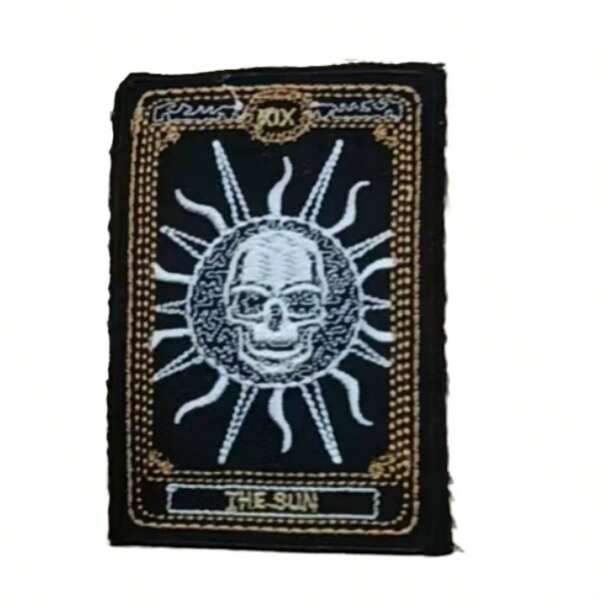 1pc Punk Skull Fashion Embroidered Patch, Iron-On Applique For DIY Jeans, Jacket, Clothing, Bag, Hat Ripped Repair And Decoration