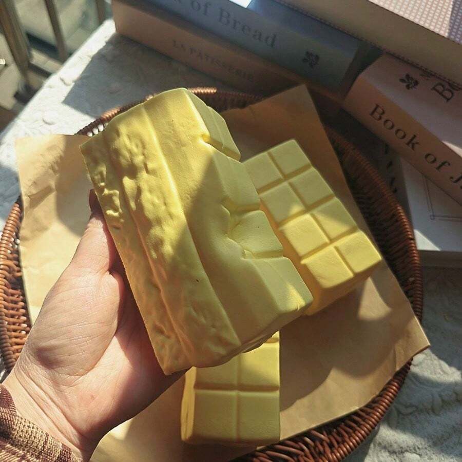 2个装 2026新款热销软萌8格面包减压玩具，可爱礼物，男女皆宜 - 情人节、新年、生日、圣诞节、万圣节，完美礼物，家居装饰