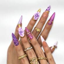 NailLuxe 10 PCS Handmade Stiletto Press - On Nails | Purple Floral Glitz Nails With Peach & Purple Bases, Floral & Glitter Embellishments For Luxe Sweet Styles - 紫羅蘭色 - 查看 3