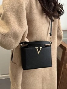 2026 Summer New Fashion Simple Commuter Shoulder Bag, Small Niche Casual Retro Crossbody Bag For Women - Black - View 2