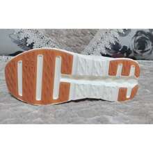 ON 时尚休闲运动跑步鞋，CLOUDTILT LOEWE，舒适缓震，低帮厚底 - 白色 - 查看 6