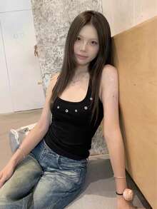 Women's Minimalist Design Fitted Sleeveless Knit Tank Top, Summer - Black - View 2