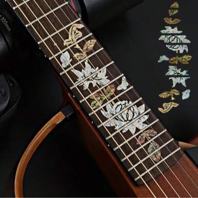 1-Pack - Gitaar fretboard stickers, paneelstickers, stickers met vlinder-, bloem- en rozenpatroon. Bedekt beschadigingen en krassen, ideaal om je instrument te versieren. Unieke gitaarstickers, speciaal ontworpen voor gitaristen, artiesten en beginners.