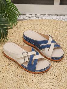 大码时尚新款双扣交叉米蓝色撞色坡跟舒适轻便一脚蹬凉鞋，适合度假、日常室内/室外穿着、海滩，母亲节礼物 - 米色拼藍色 - 查看 7