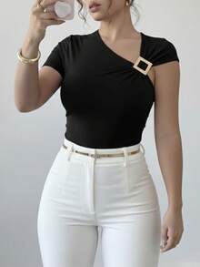 Boddy elegante con detalle de hebilla, manga corta y licra Cali - Negro - Ver 2