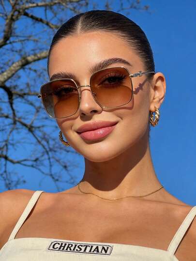 1副方形金属框时尚眼镜，女士超大复古棕色镜片，户外旅行沙滩配饰