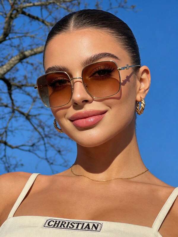 1副方形金属框时尚眼镜，女士超大复古棕色镜片，户外旅行沙滩配饰