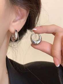 1 Đôi bông tai bạc kiểu dáng cổ điển tối giản hình học, thích hợp cho các bạn gái trẻ đeo hàng ngày và trong các dịp lễ hội. - Hình học B - Xem 2