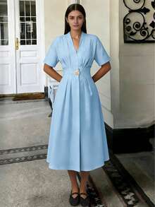 Đầm nữ dáng lửng cổ chữ V, thắt eo, màu trơn, màu xuân hè 2026, kiểu dáng thanh lịch, trang trí khóa kim loại, phù hợp cho các buổi đi chơi mùa xuân, phong cách đường phố, trang phục mùa hè, thời trang Y2K, trang phục đi nghỉ mát, đầm nữ thanh lịch, trang phục lễ hội âm nhạc, trang phục tốt nghiệp. - Màu xanh lam - Xem 5