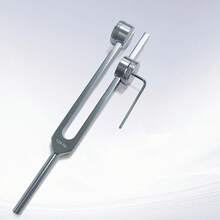 一套 128Hz/136.1Hz/256Hz 合金脉轮音叉，带共鸣箱和木槌 - 声疗、瑜伽、冥想和放松工具 - 未充电，银灰色 - 銀色 - 查看 4