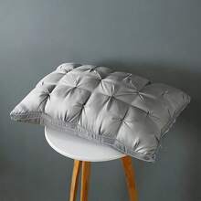 1个标准尺寸睡眠枕，奢华酒店品质，舒适支撑，3D超细纤维填充，极致柔软蓬松，可机洗，适合侧睡、仰睡或俯睡，优质蓬松羽绒替代填充物，尺寸19x29英寸，四季皆宜，低过敏性枕套 - 灰色 - 查看 10