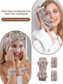 52PCS Makeup Tools Set Including:25PCS Makeup Brush Set+4PCS Makeup Sponges+4PCS Mini Makeup Sponges+4PCS Triangle Powder Puffs+8PCS Mini Air Cushion Powder Puffs+1pc Hairband+2PCS Hand Bowl Strap+1pc Makeup Brush Cleaning Tools+2PCS Facial Cleansing Sponges+1pc Eyelash Curler - Brown - View 8