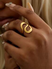 Modischer breiter vertikaler Streifen Ring aus goldfarbenem Titan-Stahl, minimalistisches Nischendesign, vielseitiger Fingerring - Gold - Übersicht 5