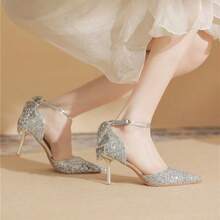 Zapatos de tacón alto para mujer con pedrería de cristal y lazo plateado. Sandalias elegantes de tacón fino estilo francés para damas de honor. - Plateado - Ver 3