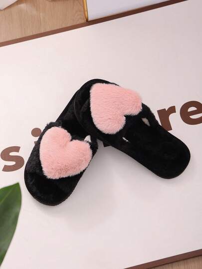 女士毛绒爱心形露趾拖鞋，适合室内居家穿着，情侣拖鞋
