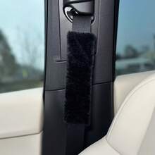 1/2件装汽车安全带肩垫毛绒纯色汽车安全带保护垫仿兔毛内饰配件 - 毛絨安全帶護肩 - 查看 6