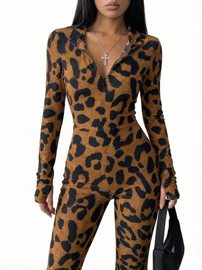 Blazique 春夏新款丝绒修身连帽喇叭连体裤，欧美辣妹风丝绒连帽连体裤，修身显瘦喇叭长裤，V领拉链设计，适合与闺蜜聚会、派对或通勤；情人节必备单品