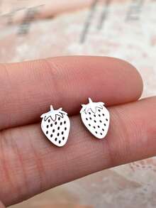 一对不锈钢小兔子耳钉，多种款式可选，包括小动物、海洋、花朵、昆虫、蝙蝠、蜘蛛网、钻石牙齿、心电图、猫狗爪印、蝴蝶、草莓、向日葵、叶子等几何图案耳钉，男女皆宜，还有章鱼、蜗牛、郁金香、心形、星星等迷你耳钉。 - 一對不鏽鋼小耳環 - 查看 77