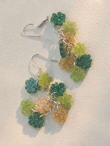 三叶草闪光绿金长流苏亚克力吊坠耳环，适合女孩，可用于嘉年华、节日、日常佩戴和度假。 - 彩色 - 查看 5