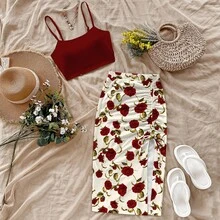 女士两件套，花卉印花，随机玫瑰花满版印花，波西米亚风优雅抽绳荷叶边下摆开衩，时尚休闲度假装 - 酒紅色 - 查看 3