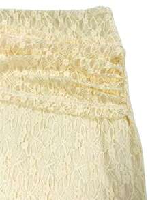 一套性感两件套服装，包括蕾丝抹胸上衣和中长鱼尾裙，适合度假穿着。 - 黃色 - 查看 8