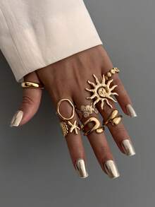 8件套几何、火焰、贝壳、海星、镂空水滴多元素可叠戴戒指套装，奢华优雅，适合海滩度假、派对、日常休闲佩戴、街头摄影，女士及情侣皆宜，亦可作为节日及生日礼物。 - 戒指 - 查看 4