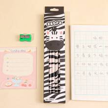 12支装高品质可爱动物系列2B铅笔 - 内置橡皮擦，附赠卷笔刀，图案包括豹纹、河马纹、长颈鹿纹、斑马纹，是办公、学校、奖励、小奖品的理想之选。 - 彩色 - 查看 8