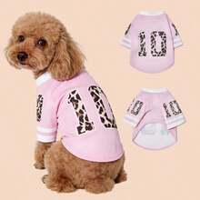 1 pieza Chaleco vintage de rayas blancas con patrón de 27 letras y números para perros/gatos, fresco, casual, transpirable y cómodo top de tirantes para perros - Rojo y blanco - Ver 5