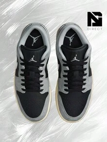 Nike Air Jordan 1 Low Light Smoke Grey Off Noir– Men's Lifestyle Sneakers – Shoes For Man -Vintage-Spring & Summer-Inspired Running Shoes, Shock-Absorbing Comfort, Gym To Streetwear Casual Wear-Easter Gift–HQ2010 012 - Light Smoke Grey/White/Off Noir - 查看 3