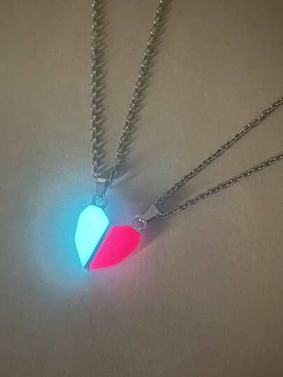 ATLVXJL 2件套夜光情侣/友谊项链套装，夜光渐变心形吊坠，适合日常佩戴和情人节礼物